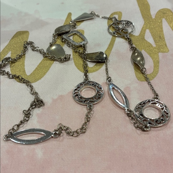 Silver Tone Geometric Carved Etched Variety Design Link Points Link Necklace - Picture 3 of 6